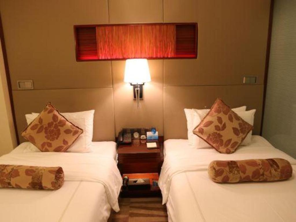 Jinan Silver Plaza Quancheng Hotel Buitenkant foto