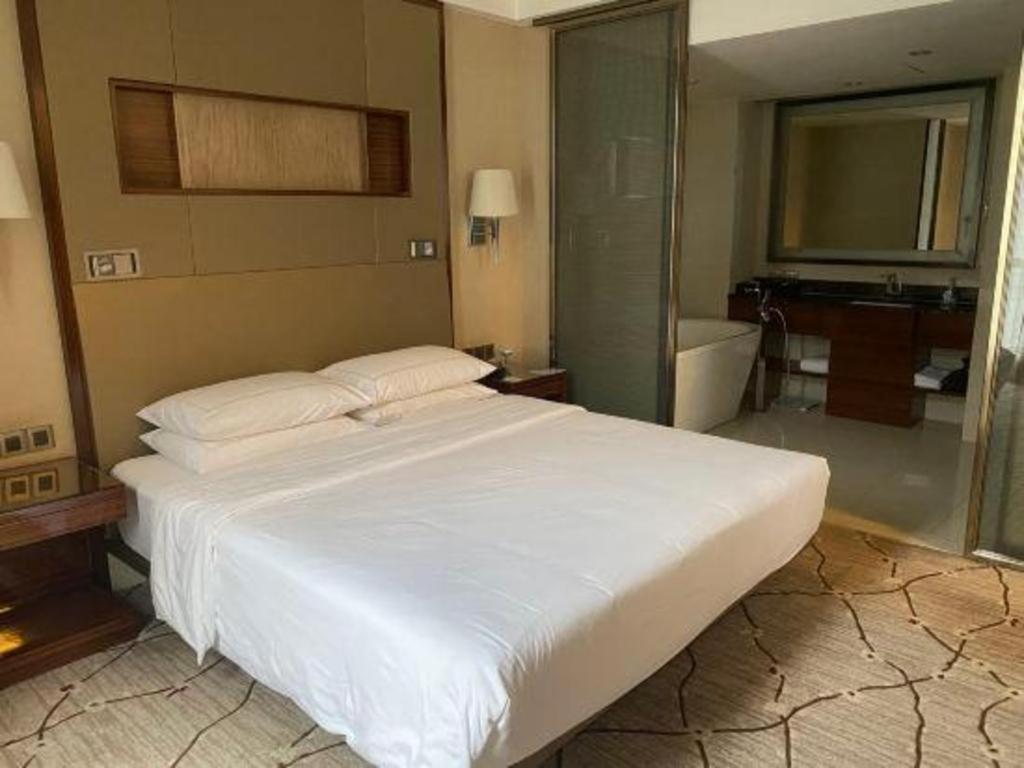 Jinan Silver Plaza Quancheng Hotel Buitenkant foto
