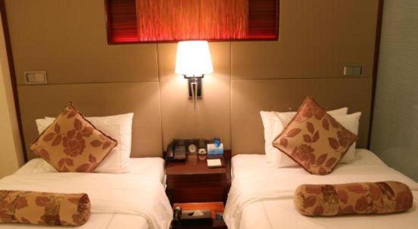 Jinan Silver Plaza Quancheng Hotel Buitenkant foto
